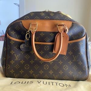 SOLD Louis Vuitton Deauville